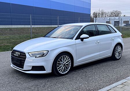 Audi A3 Sportback/2.Hand/Xenon/PDC/Navi/Gepflegt