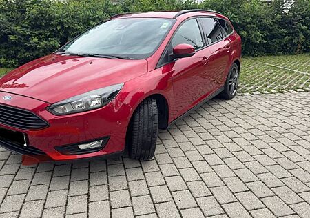 Ford Focus 1,5TDCi 88kW DPF Titanium Turnier Titanium