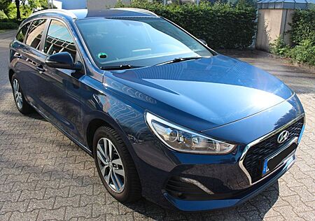 Hyundai i30 Kombi Sonderedition YES 1,4 Navi