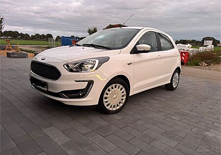 Ford Ka gebraucht kaufen Ford Ka /+ 1,2l 63kW Cool & Connect Cool & Connect