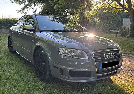 Audi S4 4.2 DTM Limousine quattro tiptronic -