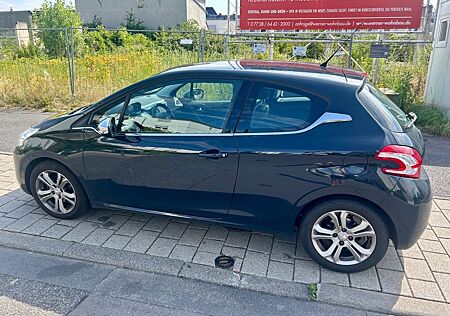 Peugeot 208 1.2 Allure PureTech 110 Allure