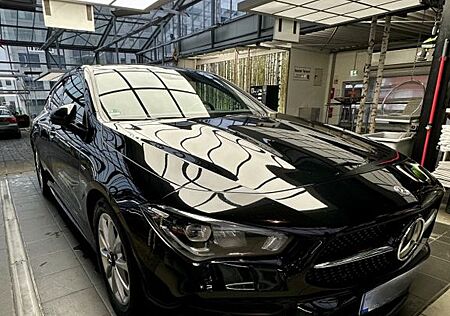 Mercedes-Benz CLA 200 Shooting Brake CLA 200 d DCT Shootin...