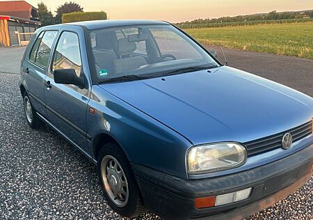 VW Golf Volkswagen 1 Hand // Rost Frei // 63.000 Kilometer