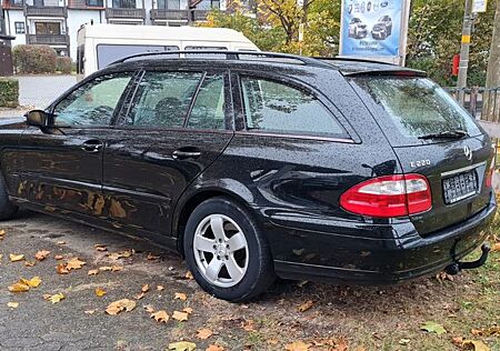 Mercedes-Benz E 220 W211 CDI T CLASSIC