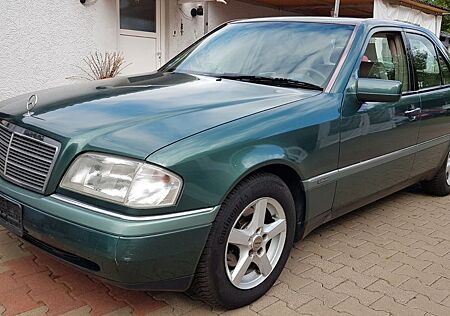 Mercedes-Benz C 180 H-Kennzeichen