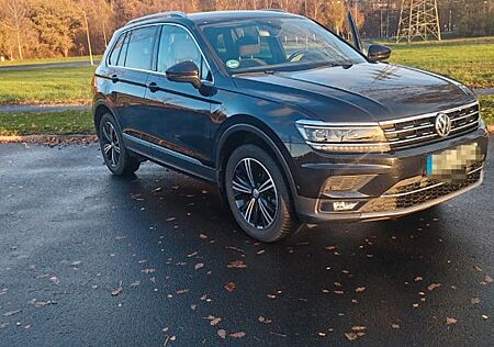 VW Tiguan Volkswagen 2.0 TDI SCR 140kW DSG 4MOTION Highlin...