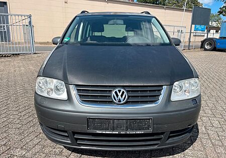 VW Touran Volkswagen Trendline 1.6+Klimaautomatik +Alus