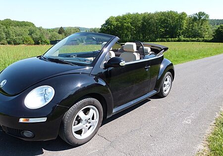 VW New Beetle Volkswagen 2.0 Cabrio, TÜV 04/27, Leder, 8-fach