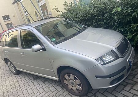 Skoda Fabia Combi 1.4 16V 59 kW Classic Classic