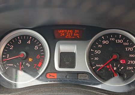 Renault Clio Expression 1.2 16V 75 Expression