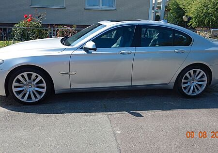 BMW 730d - F01