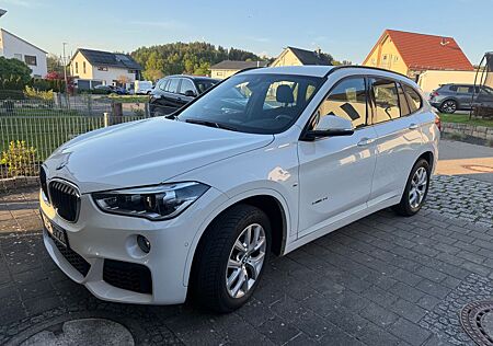 BMW X1 sDrive20i M Sport Steptronic M Sport - TOP