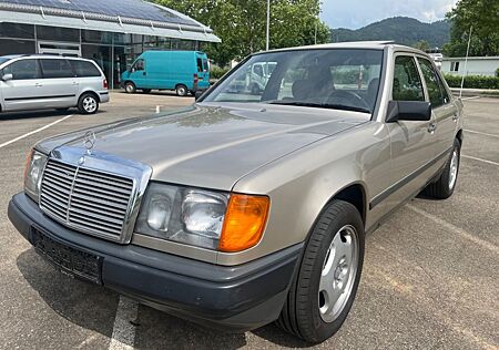 Mercedes-Benz E 230 W124 AUTOMATIK/H-KZ+Wertgutachten/SAMMLER