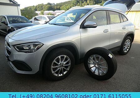 Mercedes-Benz GLA 200 d Panorama/Navi/Sommer- und Winterräder