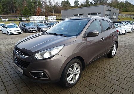 Hyundai ix35 2.0 CRDi Panorama: Leder,Xenon, Navig.