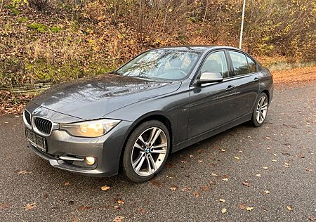 BMW 320i Lim. Sport Line *Leather*