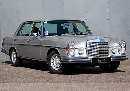 Mercedes-Benz 300 SEL 6,3 Liter W 109