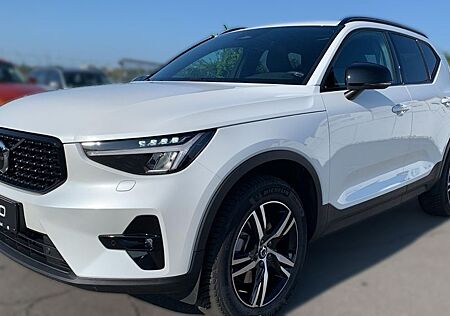 Volvo XC 40 XC40 B3 B Aut Plus Dark Pano RCam BLIS ACC Pilot