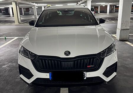 Skoda Octavia 2.0 TDI DSG RS COMBI RS Top gepflegt