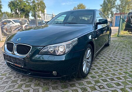 BMW 520i *AUTOMATIK*LEDER*NAVI*XENON*SCHEIBEDACH*