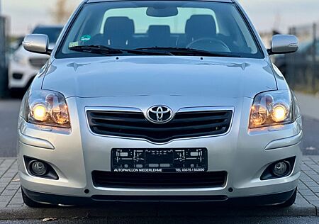 Toyota Avensis 2.0 Lim. Automatik | 112 TKM | TÜV NEU