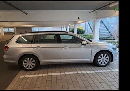 VW Passat Variant Volkswagen 2.0 TDI SCR Comfortline Varia...