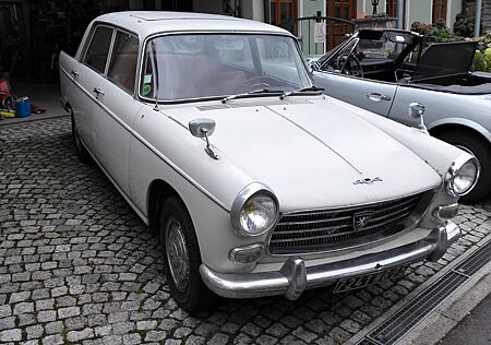 Peugeot 404