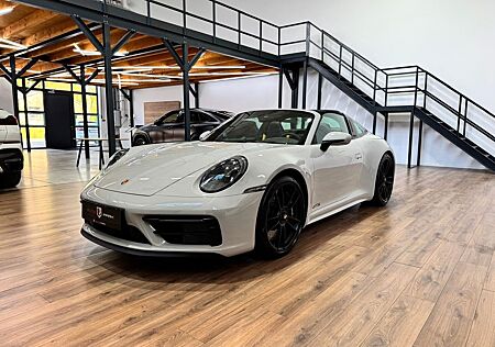 Porsche 992 Targa 4 GTS