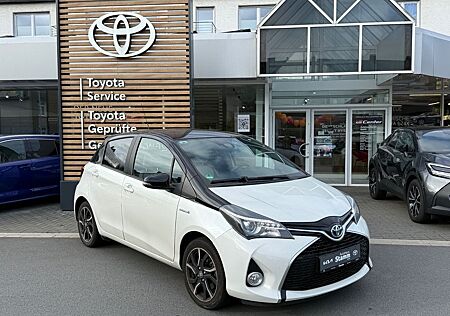 Toyota Yaris Style Hybrid