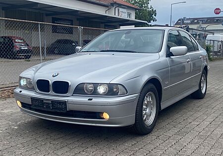 BMW 520i - Tüv 12/26 Limusine