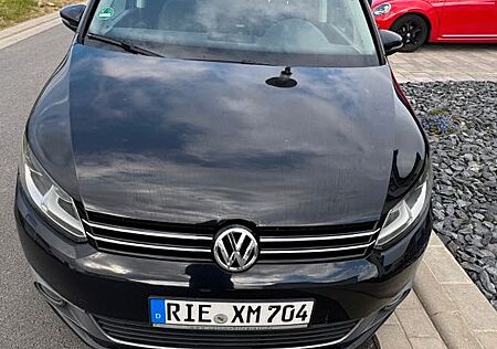 VW Touran Volkswagen 1.6 TDI / 5 Sitzer