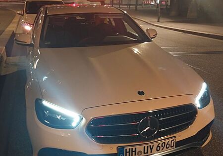Mercedes-Benz E 220 d Autom. -