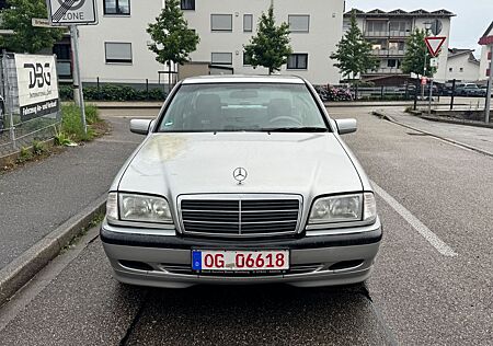 Mercedes-Benz C 180 TÜV NEU / Klima / Lim.