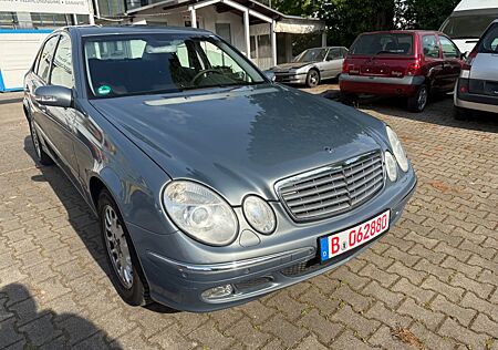 Mercedes-Benz E 200 Kompressor/Navi/Pdc/Automatik/