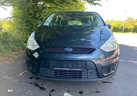 Ford S-Max Trend