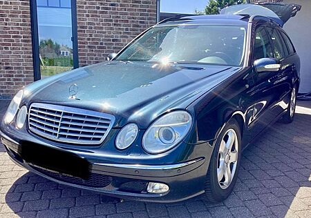 Mercedes-Benz 320 CDI E-Klasse mit Dachbox