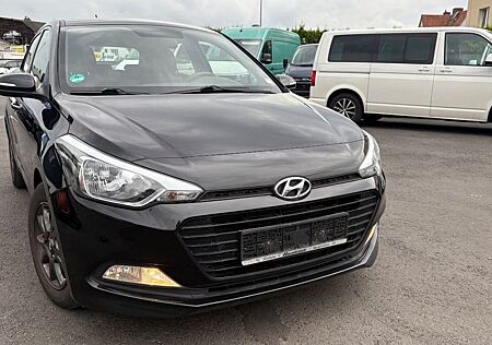 Hyundai i20 1.0 T-GDI 74kW blue Active Classic