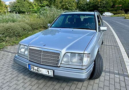 Mercedes-Benz E 220 T | BJ 2/1996 | 163TKM