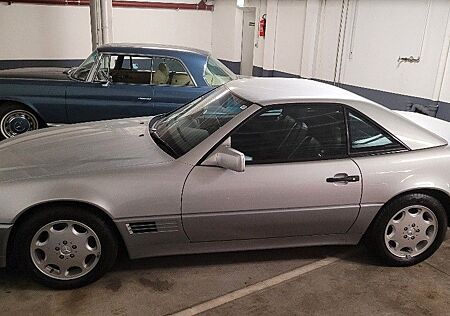 Mercedes-Benz SL 300 R129