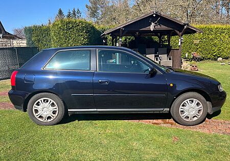 Audi A3 8L / 1.6 Benzin / TüV 01/27