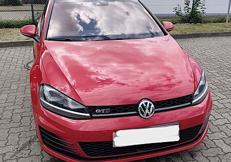 VW Golf Volkswagen 2.0 TDI DSG BMT GTD GTD