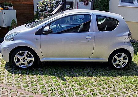 Toyota Aygo (X) Aygo 1,0 Cool ALU, KLIMA, Metallic, HU 01/25