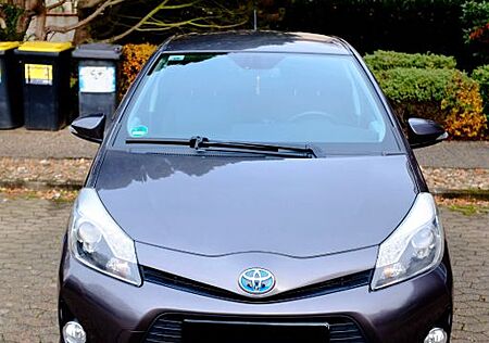 Toyota Yaris 1,5-l-VVT-i Hybrid Life/TÜV 2027/SmartKey