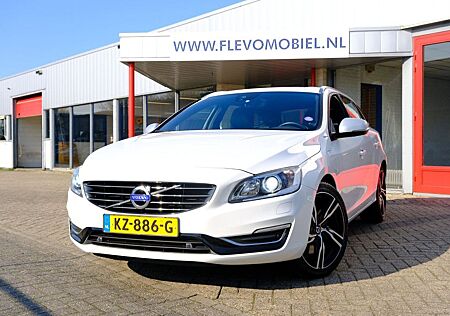 Volvo V60 2.4 D6 Twin motor R-Design Aut. Leder|Pano|C