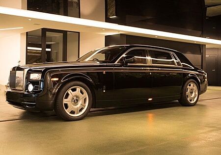 Rolls-Royce Phantom VII Limited Edition: Year of the Dragon