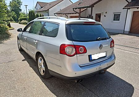 VW Passat Variant Volkswagen 2.0 FSI Tiptronic Comfortline...