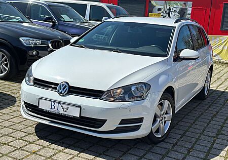 VW Golf Volkswagen VII 1.6TDI DSG Navi Klimaauto. PDC AHK