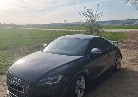 Audi TTS Coupe 2.0 TFSI quattro -