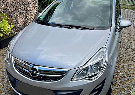 Opel Corsa 1.4 Active 87 PS